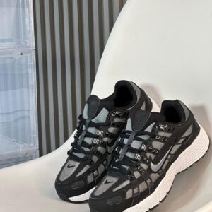 NIKE P6000  NEGRA